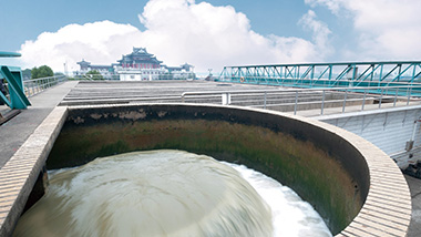 生活污水處理設(shè)備如何減少占地能耗？常用填料有什么？